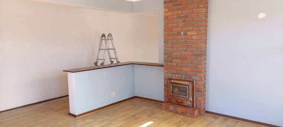 5 Bedroom Property for Sale in Table View Western Cape